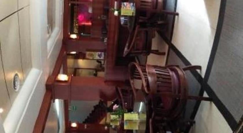 Hotel Tarakan Plaza Extérieur photo