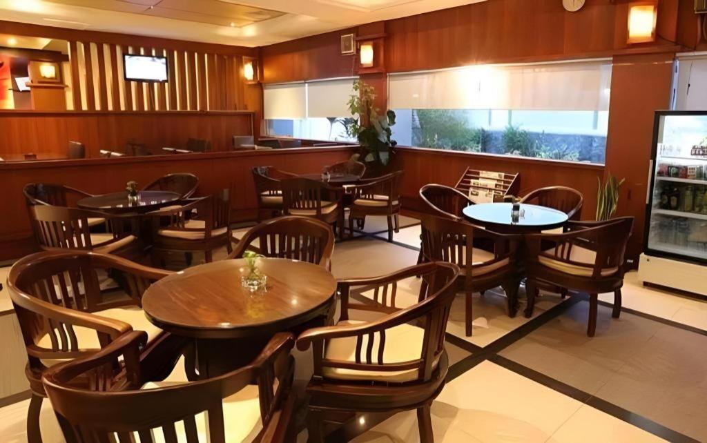 Hotel Tarakan Plaza Extérieur photo