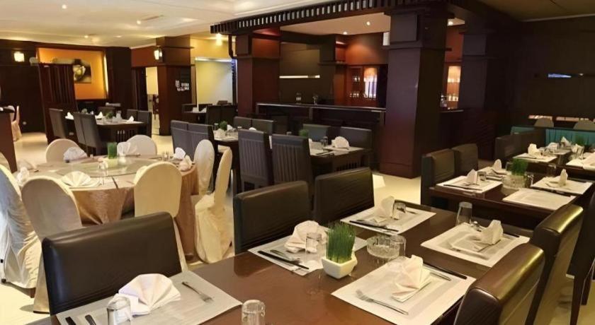 Hotel Tarakan Plaza Extérieur photo