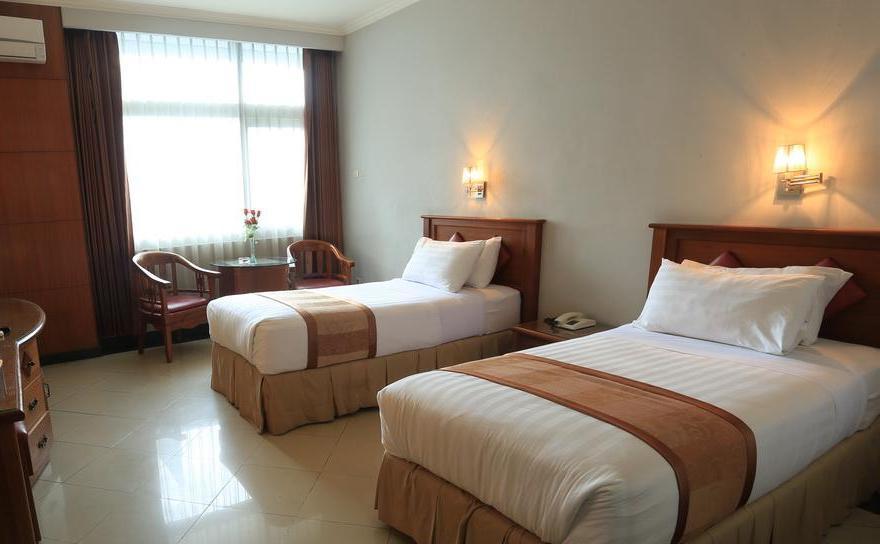 Hotel Tarakan Plaza Extérieur photo