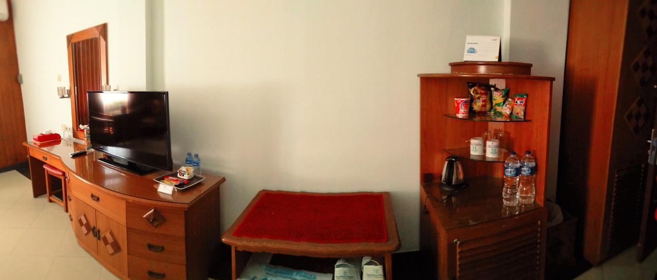 Hotel Tarakan Plaza Extérieur photo