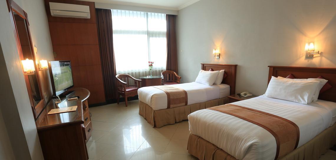 Hotel Tarakan Plaza Extérieur photo