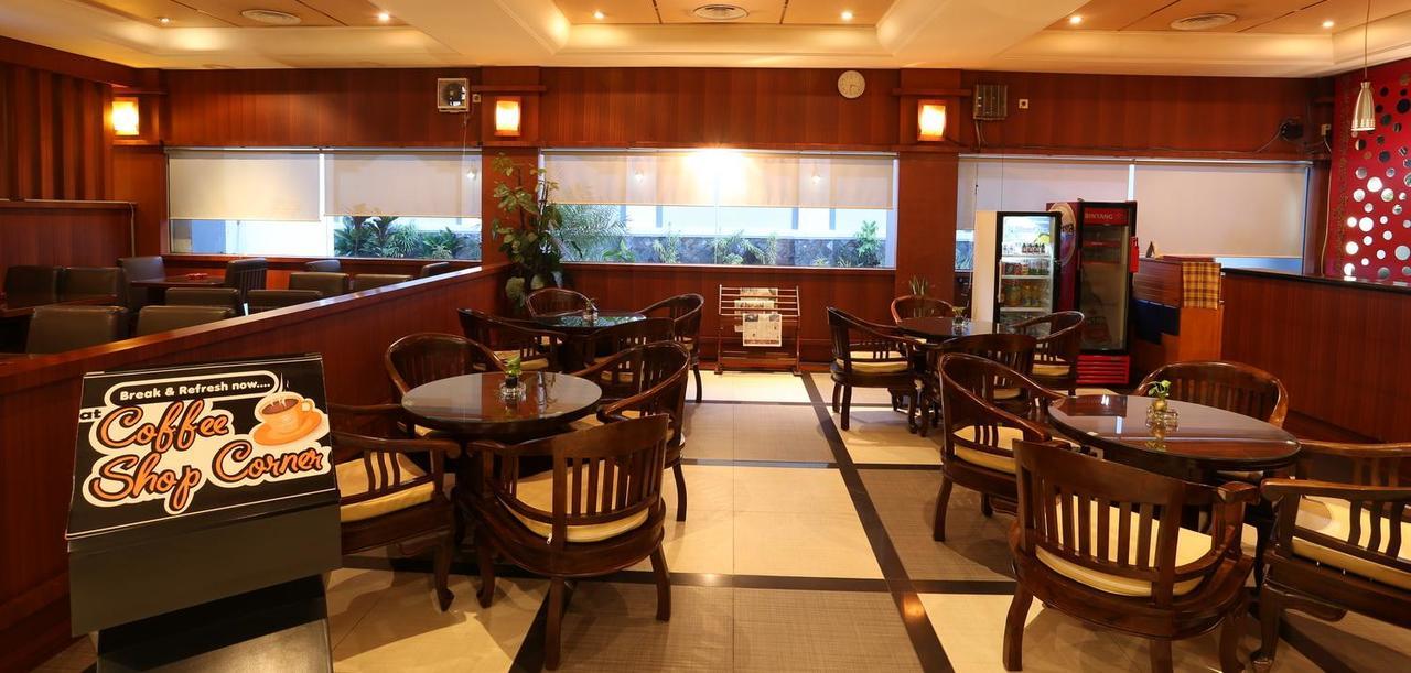Hotel Tarakan Plaza Extérieur photo