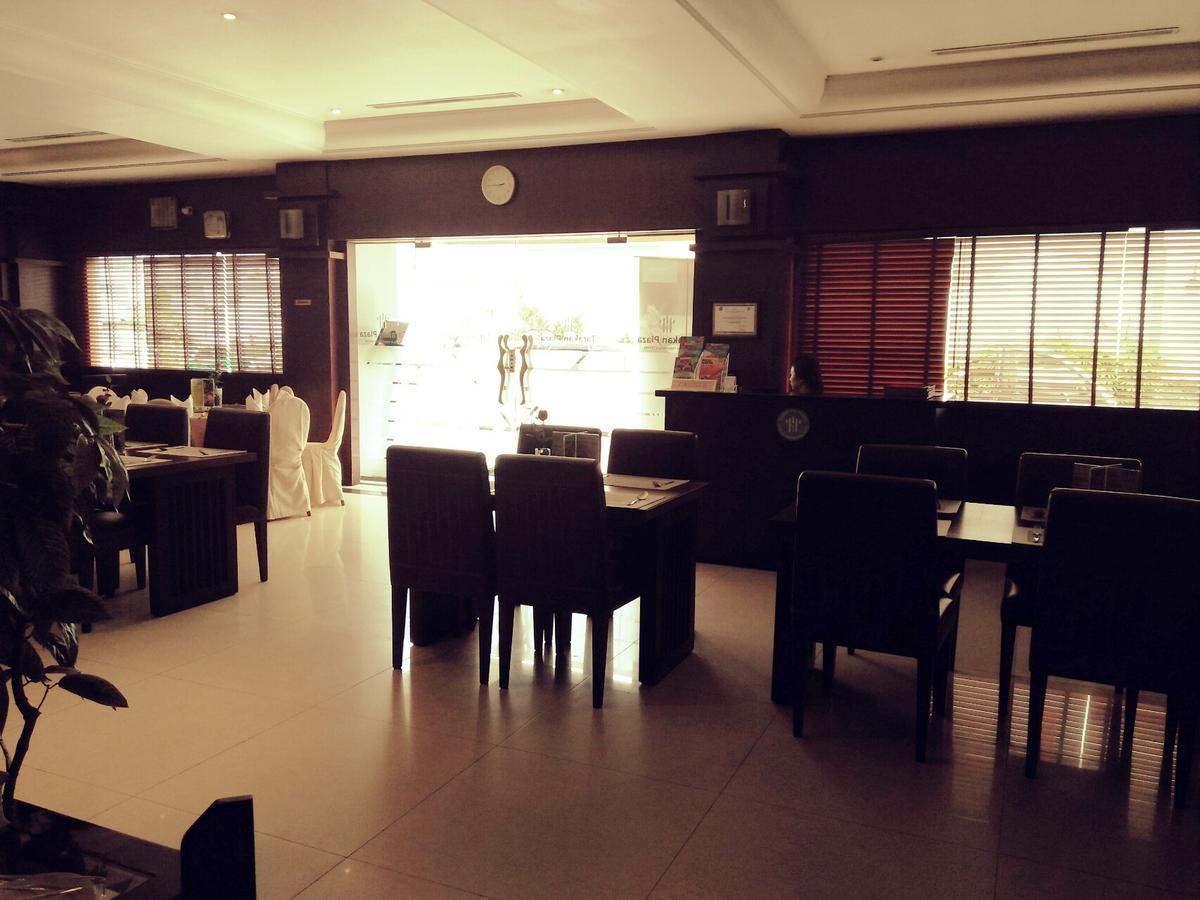 Hotel Tarakan Plaza Extérieur photo
