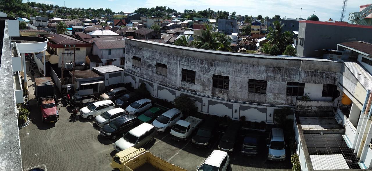 Hotel Tarakan Plaza Extérieur photo