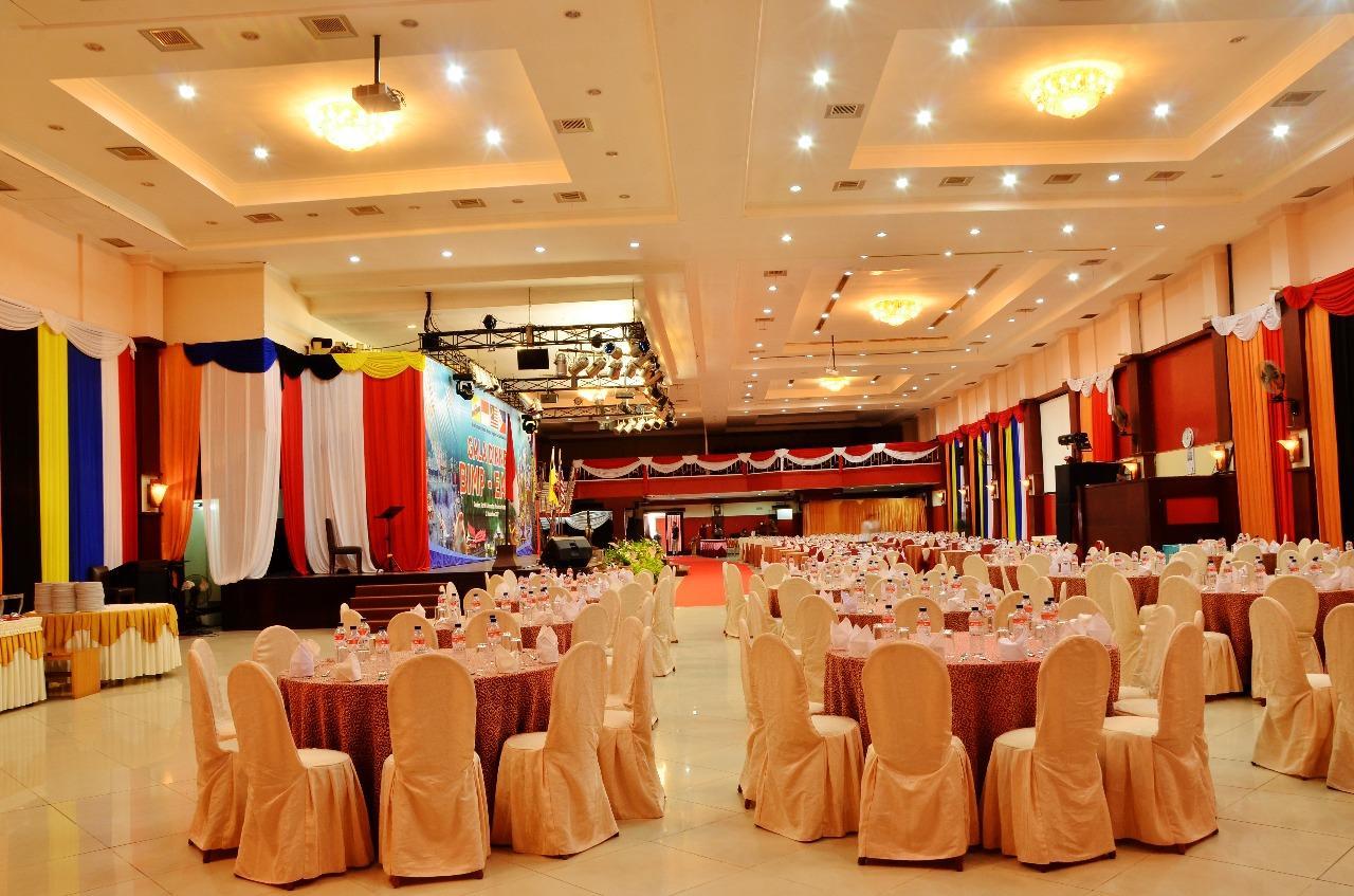Hotel Tarakan Plaza Extérieur photo
